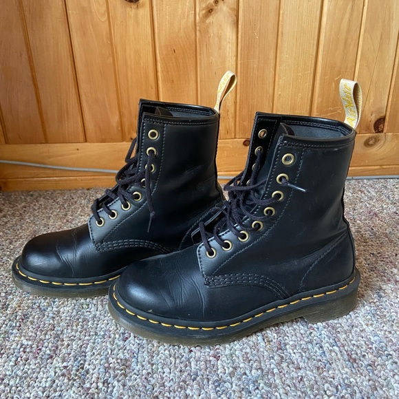 Dr Martens - Picture 3 of 5